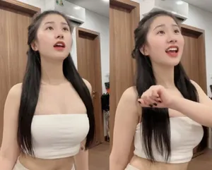 Đắm chìm trong đam mê…. Lộ clip sex của em hot tiktoker Tiểu Hý